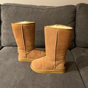 Ugg Classic Tall Chestnut Size 5